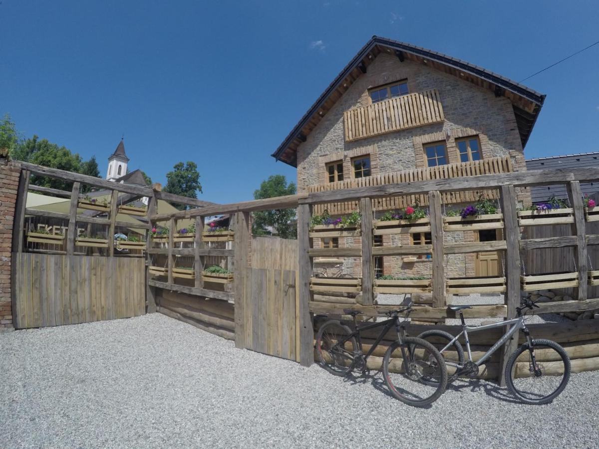 Liptovský Mikuláš Liptov Lodge מראה חיצוני תמונה
