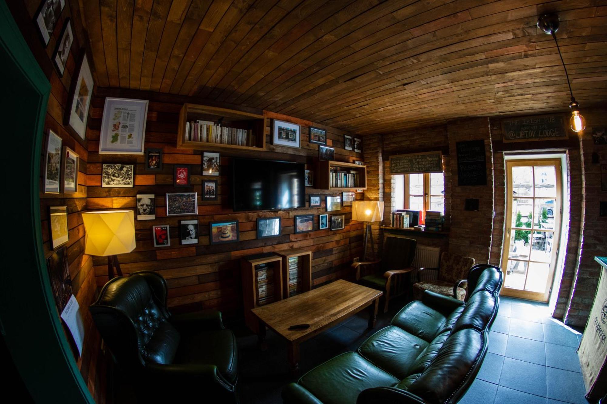 Liptovský Mikuláš Liptov Lodge מראה חיצוני תמונה